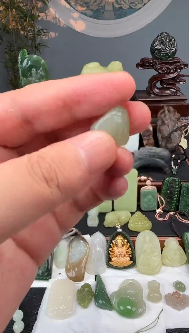 和田玉未镶嵌挂件和田玉