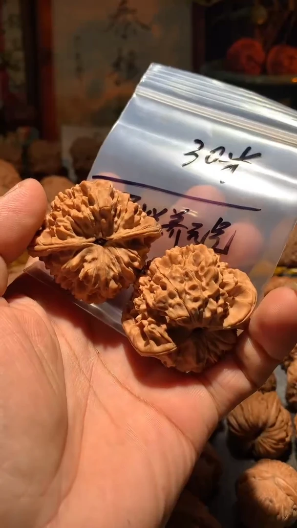 把件桃核摆***气丰泰文玩 官帽  48尺寸左右