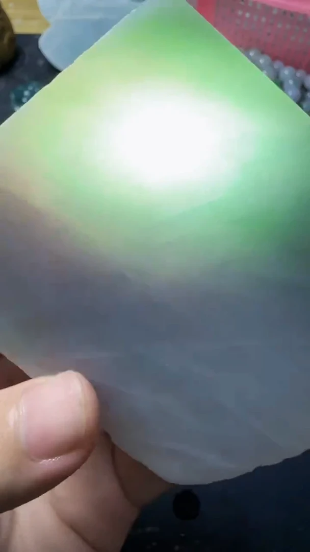 未镶嵌挂件翡翠047