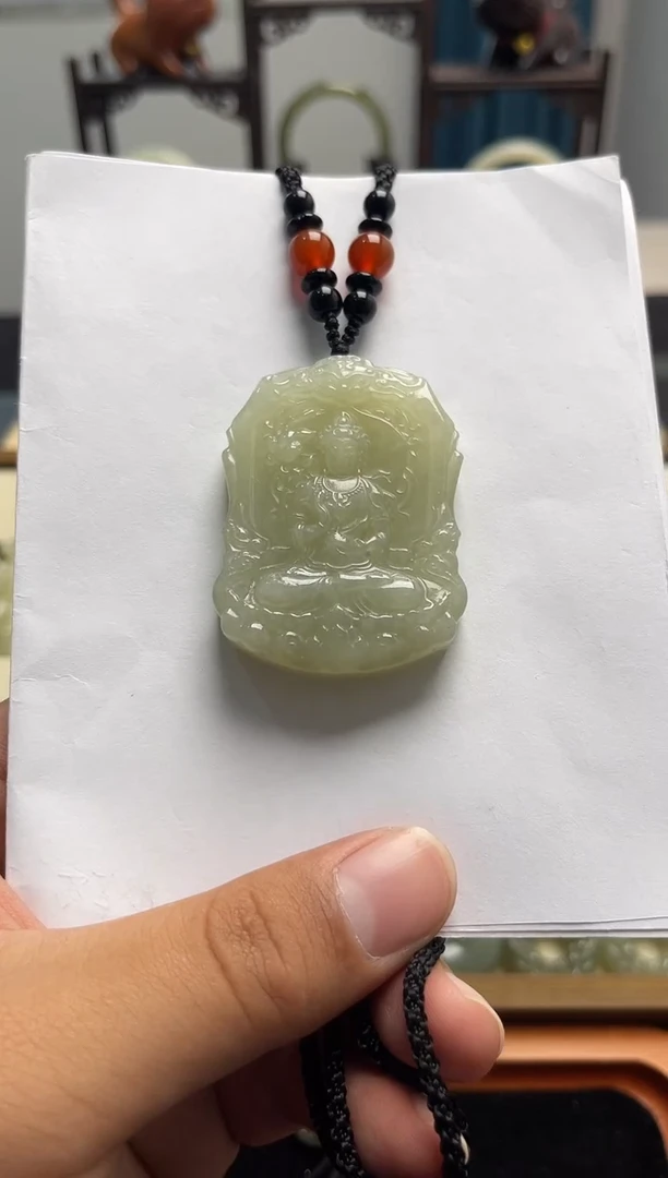 颈饰未镶嵌和田玉社****$35观音牌（有包容）