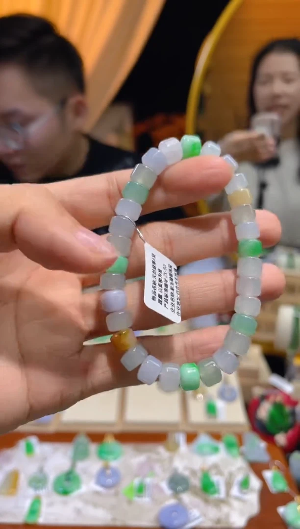 【闪购商品】翡翠吊坠(不含链)未镶嵌假一赔三