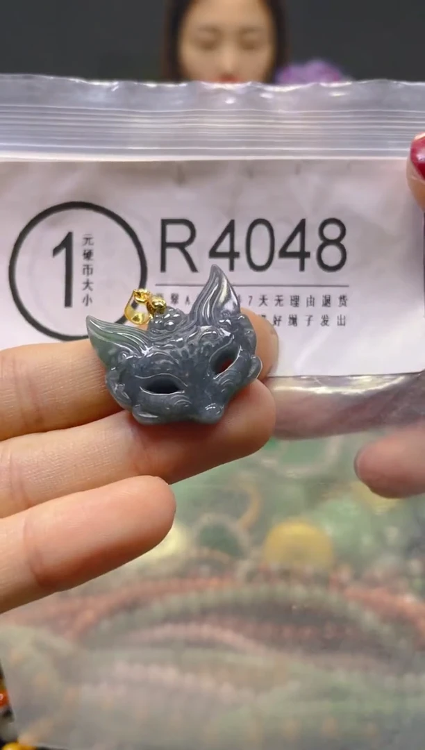 颈饰未镶嵌翡翠/R/翡翠A货，一件也是批发价