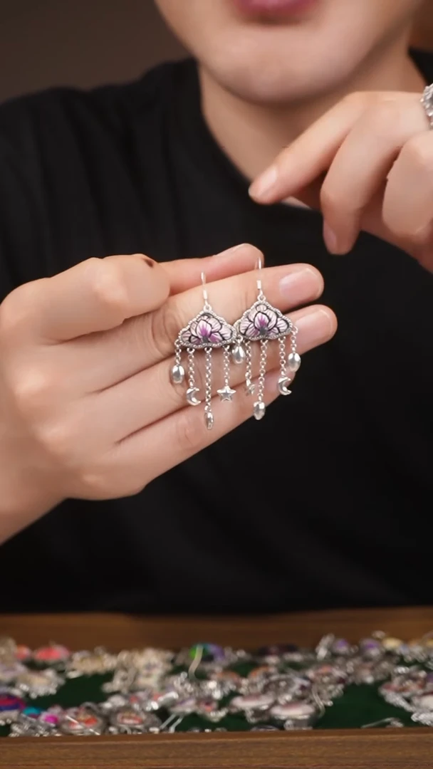 70   高吉文创    直播老绣