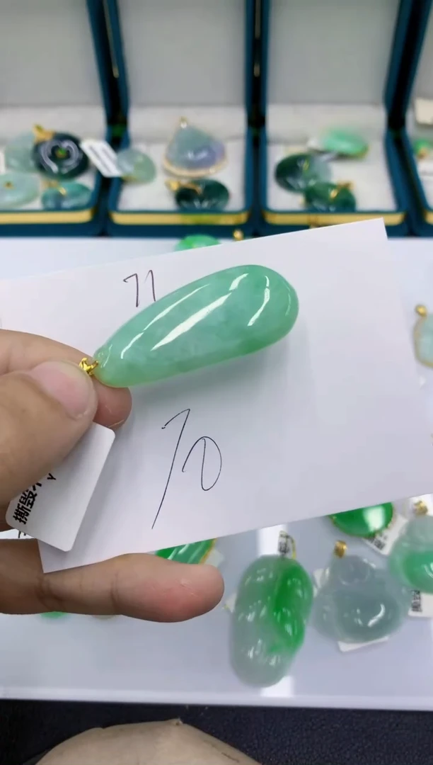 颈饰未镶嵌翡翠1111111111