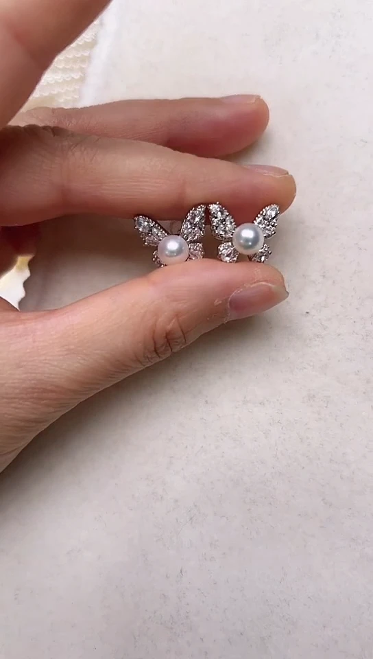 【闪购商品】淡水珍珠耳饰合金银色蝴蝶