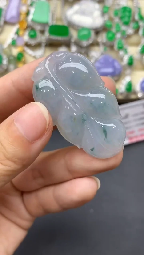 翡翠未镶嵌颈饰282中国好珍宝