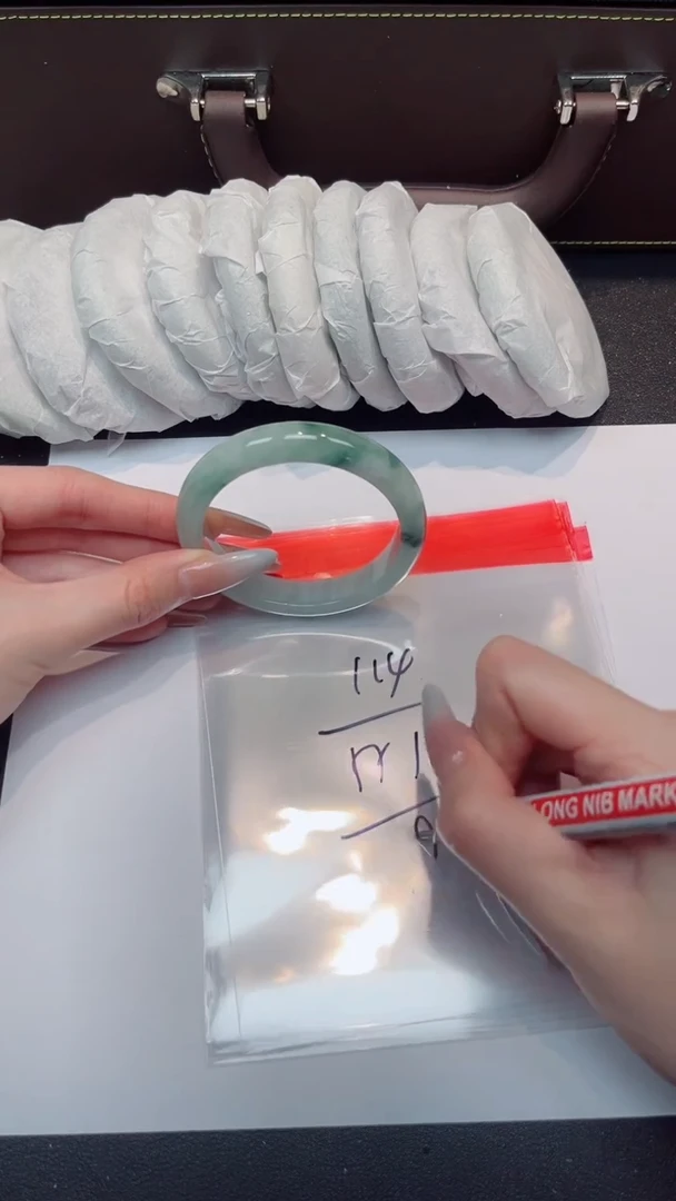 未镶嵌手镯翡翠默认有瑕--114