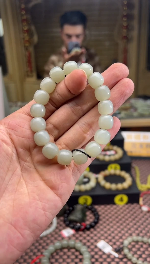 未镶嵌手串和田玉狒**扬且末料青白玉老型珠手串卡11*12