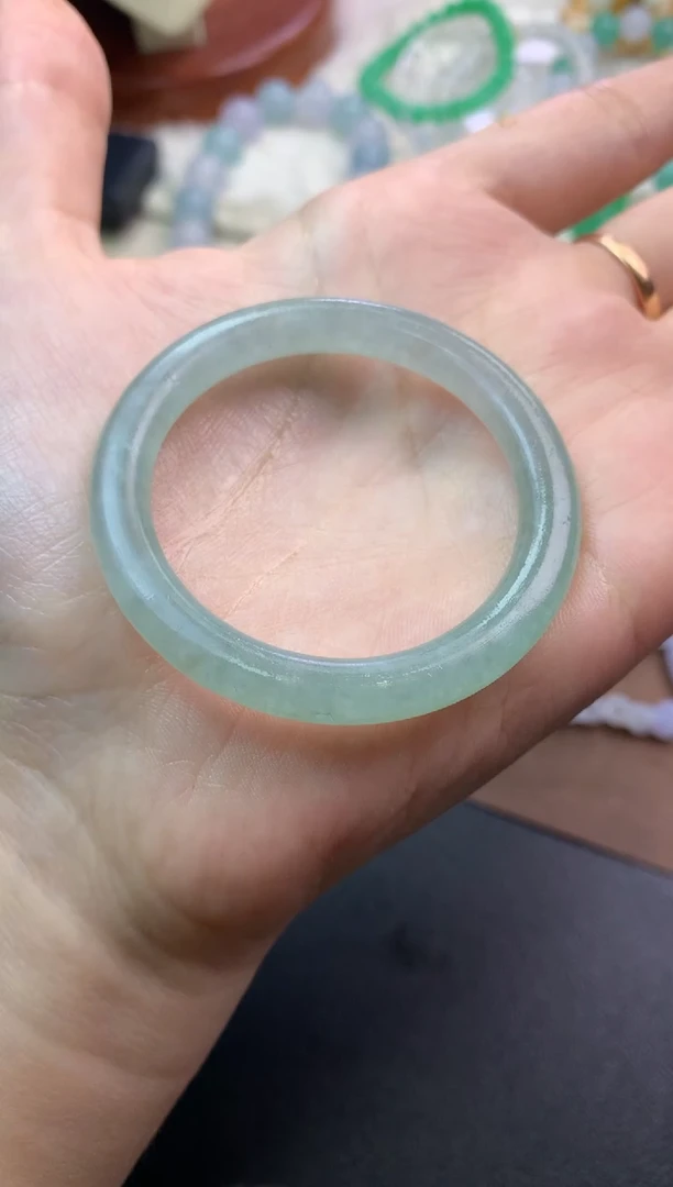 未镶嵌定制翡翠毛货