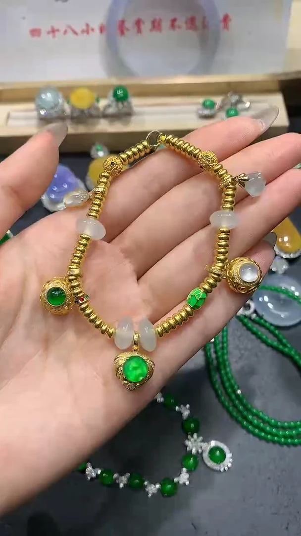 【闪购商品】翡翠手链未镶嵌11团购