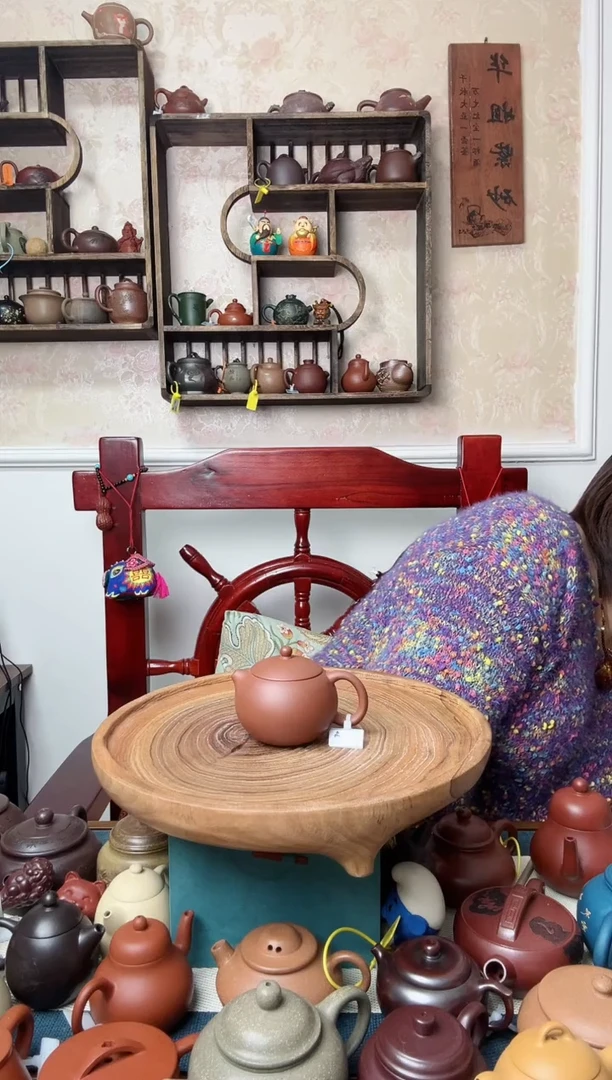 【闪购商品】紫砂茶壶西施   老清水泥150CC内推