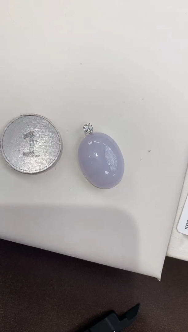 颈饰18K金镶嵌翡翠天然缅甸a货翡翠