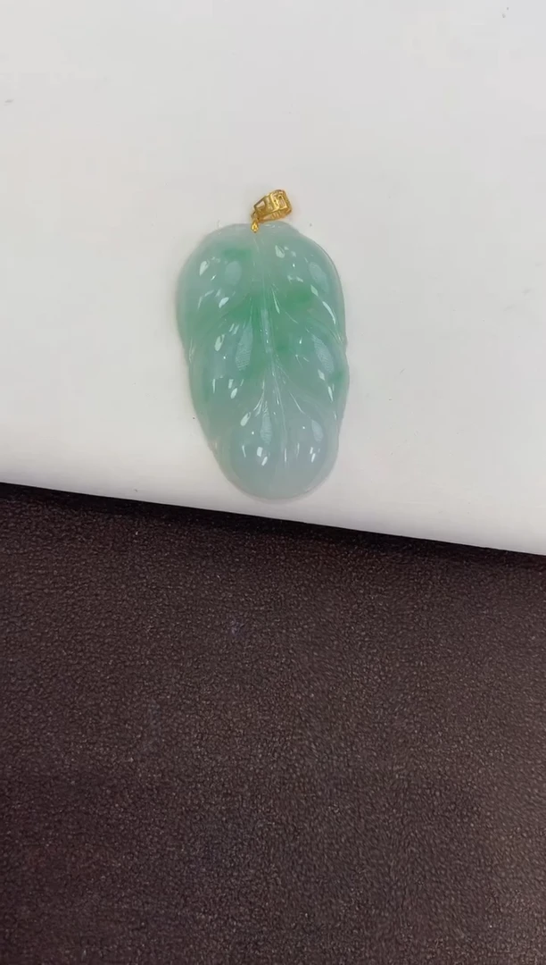 颈饰18K金镶嵌翡翠天然缅甸a货翡翠