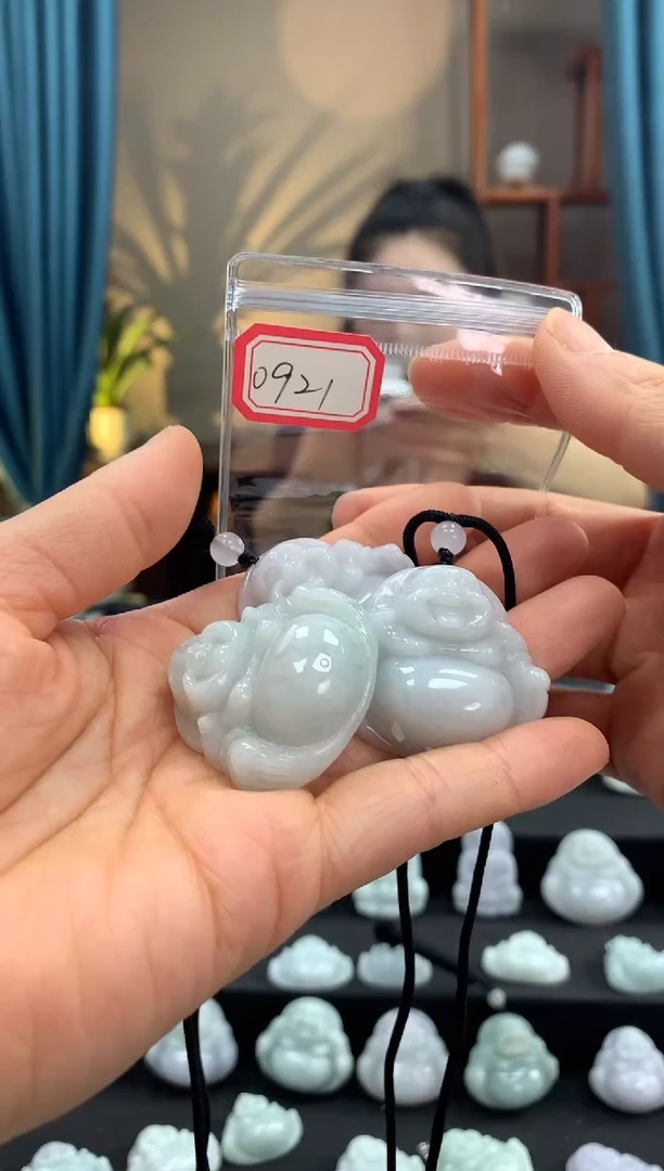 翡翠未镶嵌颈饰佛公 0921多样性发一件