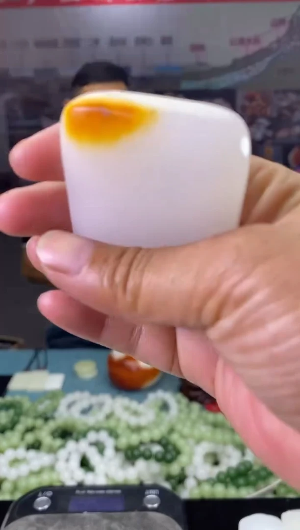 天然玉石未镶嵌颈饰