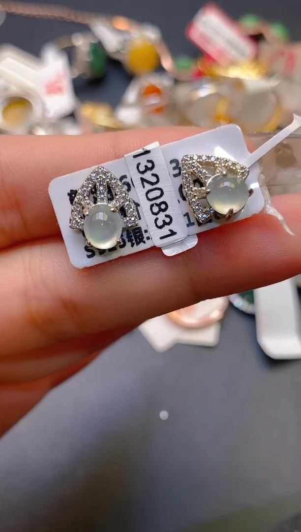 【闪购商品】翡翠耳饰银S925镶嵌天然A货翡翠1