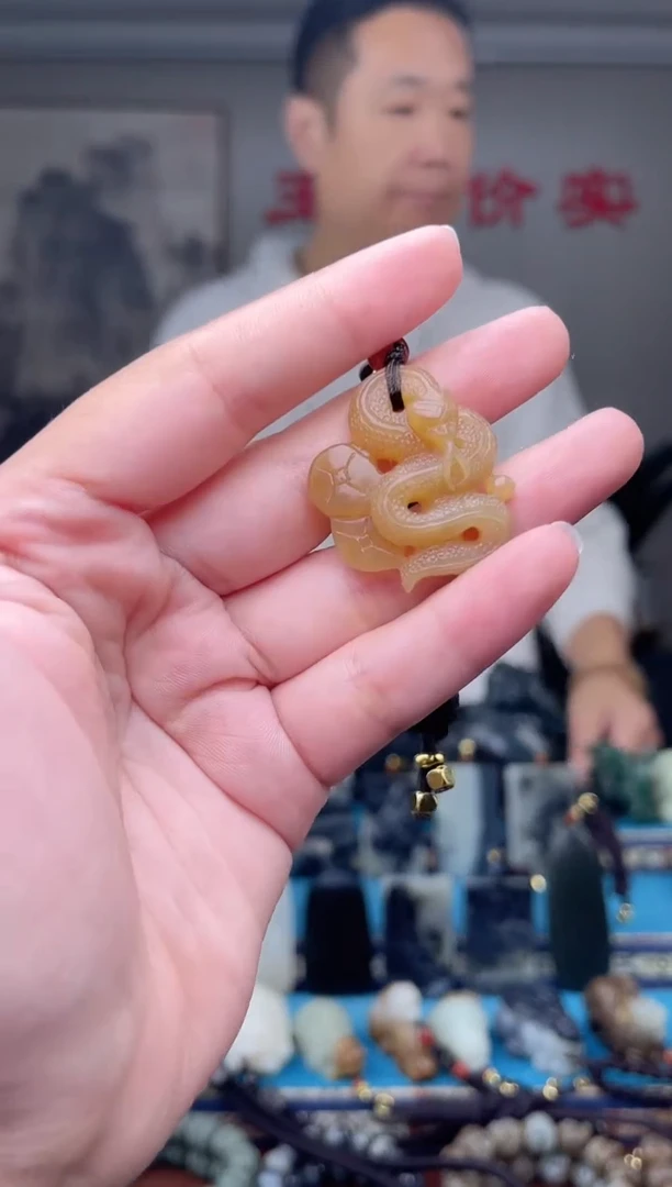 未镶嵌和田玉挂件1