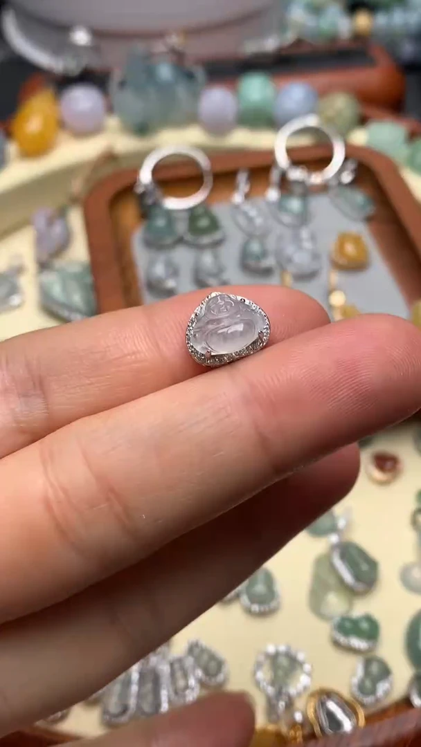 【闪购商品】翡翠颈饰银S925镶嵌翡翠镶嵌佛公
