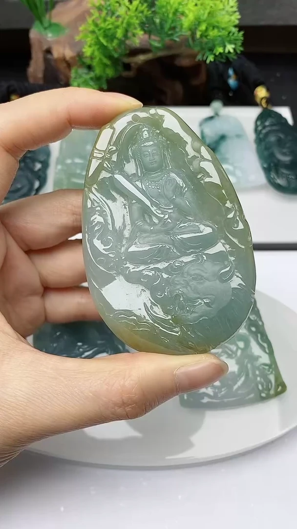 【闪购商品】翡翠颈饰未镶嵌