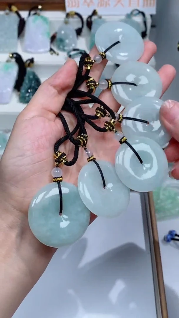 颈饰未镶嵌翡翠吊坠团购多样性发一件