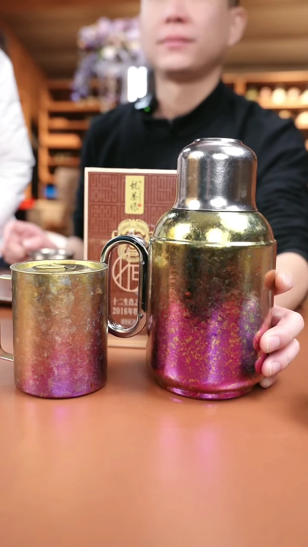 1辉哥粉丝福利 小胖墩 渐变