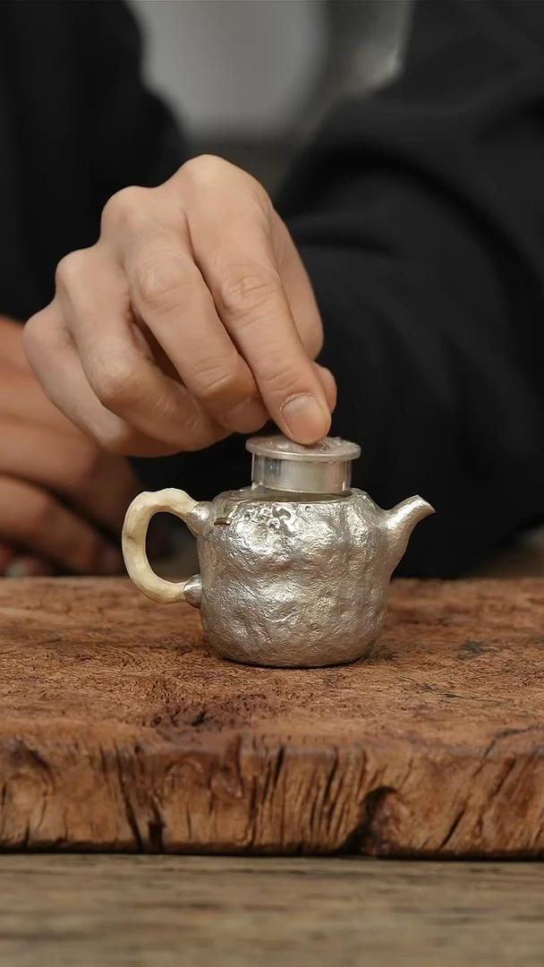 银器丨牙柄小壶（葫芦）