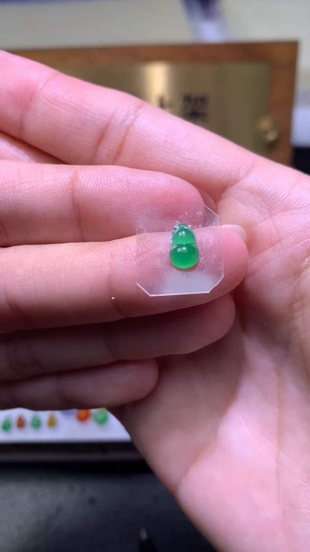 未镶嵌定制翡翠毛货