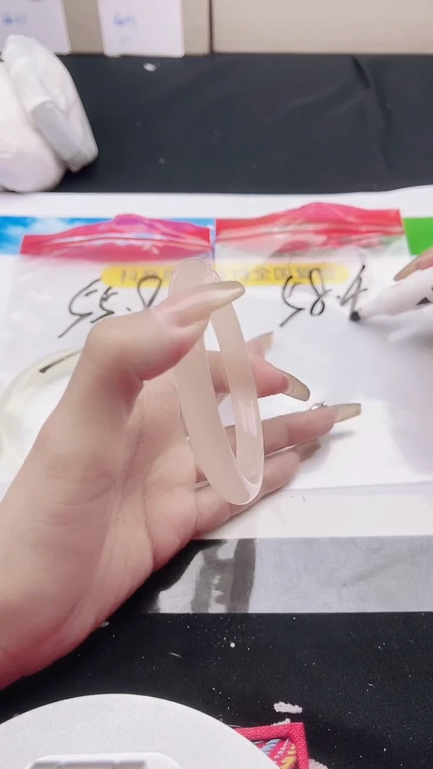 未镶嵌手镯石英质玉圈口 54