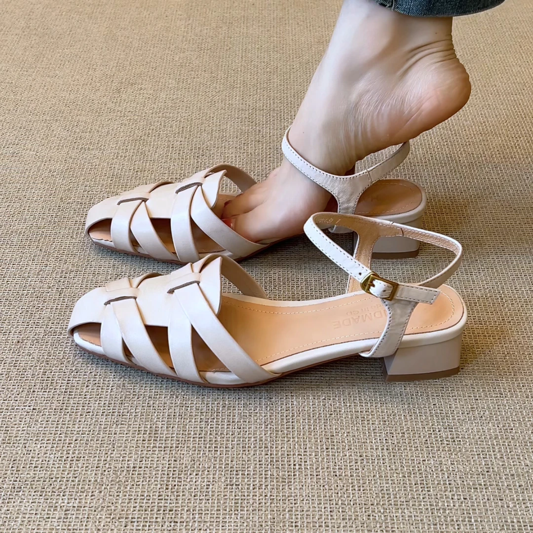 RubyL/3.5cm通勤简约舒适百搭编织交叉带镂空透气粗跟包头凉鞋