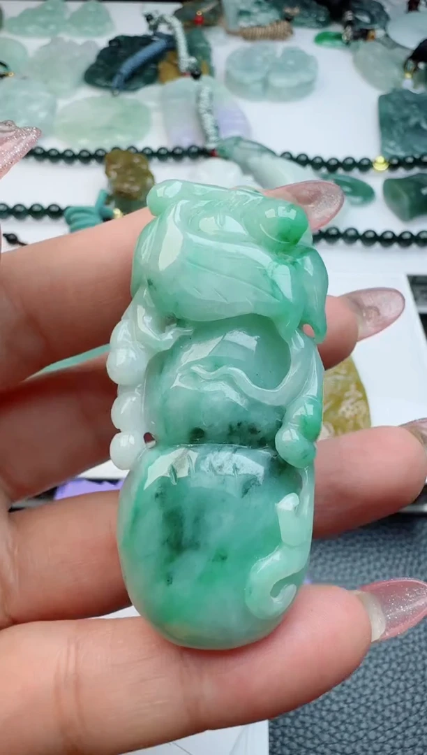 【闪购商品】翡翠颈饰未镶嵌11111111111
