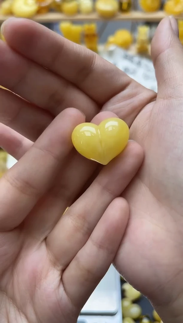 琥珀未镶嵌珠宝奇石052琥珀蜜蜡微瑕