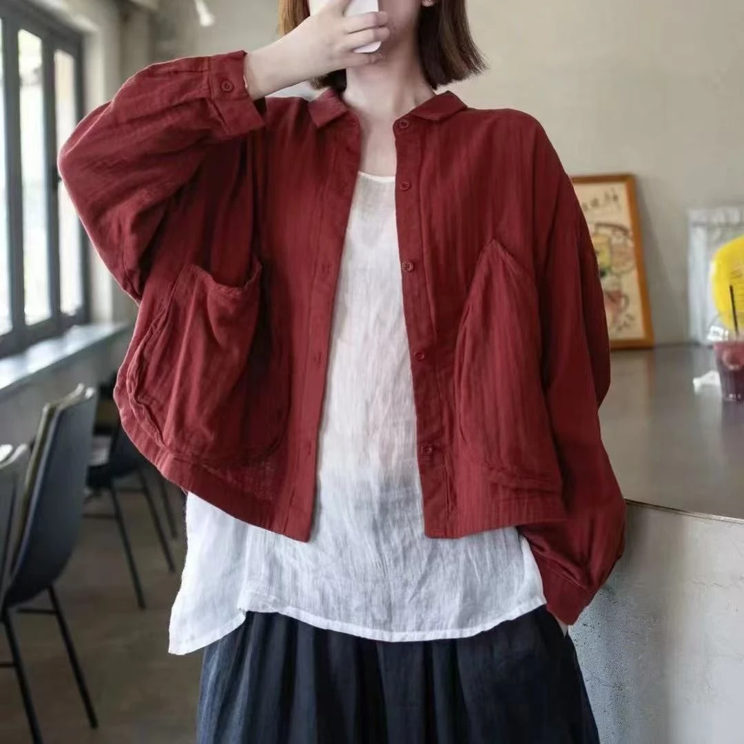 休闲风宽松型翻领大口袋短款上衣