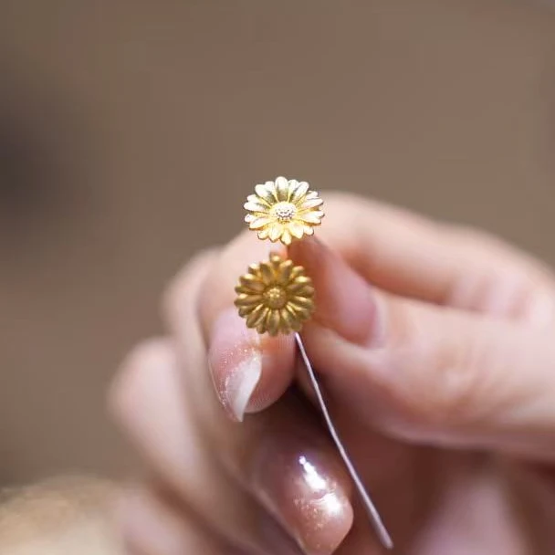 【澄澄专属】足金999小雏菊耳钉 经典时尚百搭 2.98