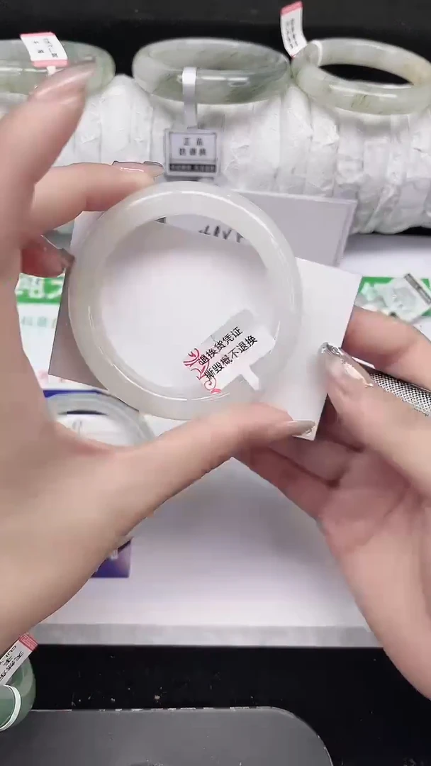 未镶嵌手镯石英质玉50-52/53