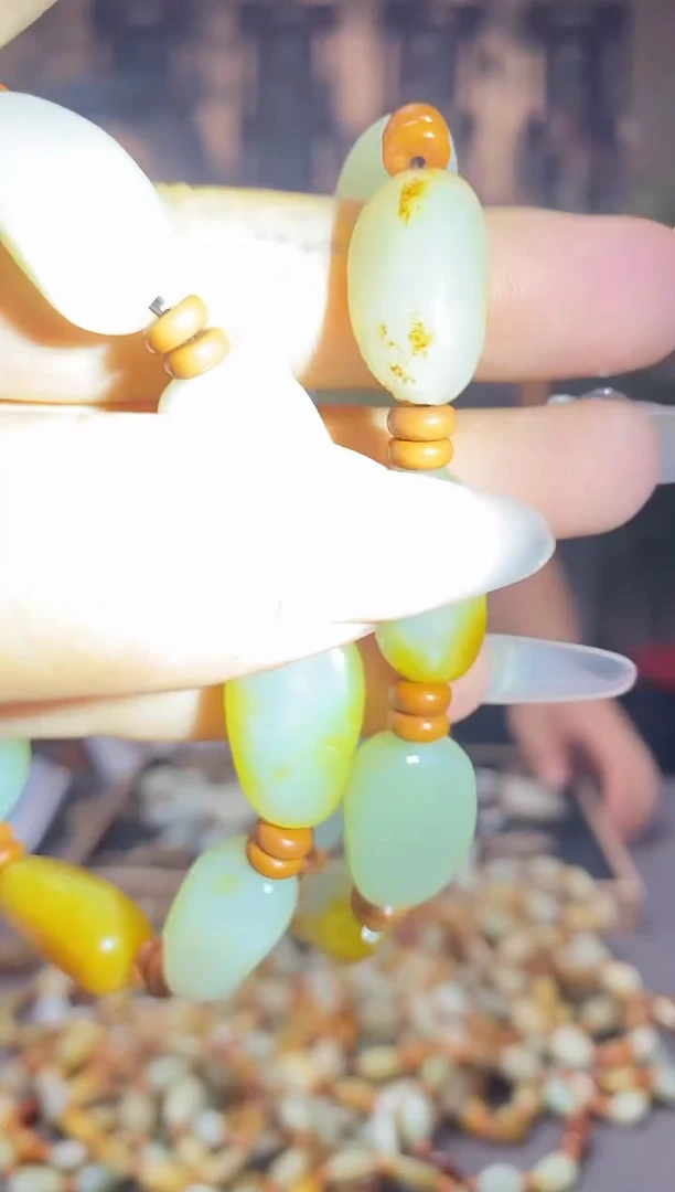 和田玉未镶嵌颈饰A255