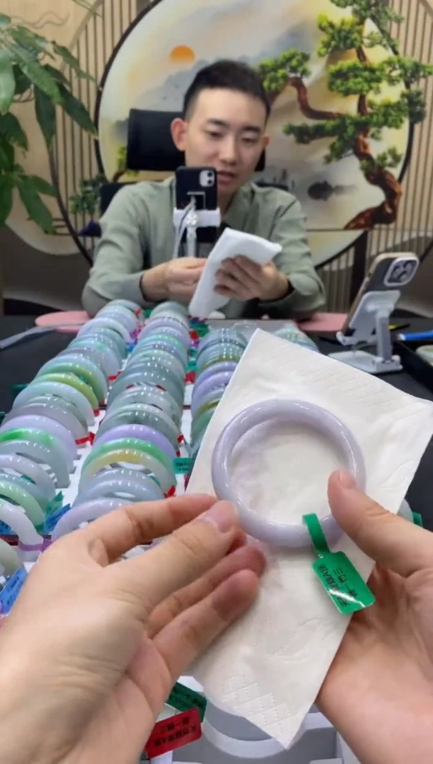 未镶嵌手镯翡翠9175