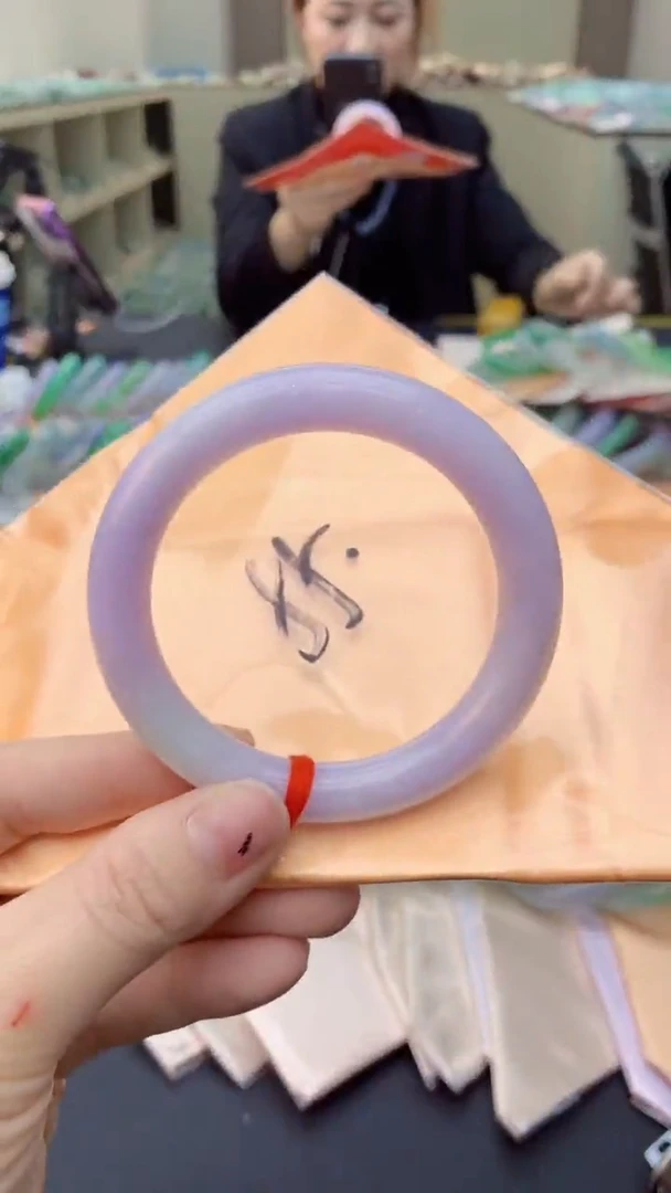 【闪购商品】翡翠手镯未镶嵌0062247354