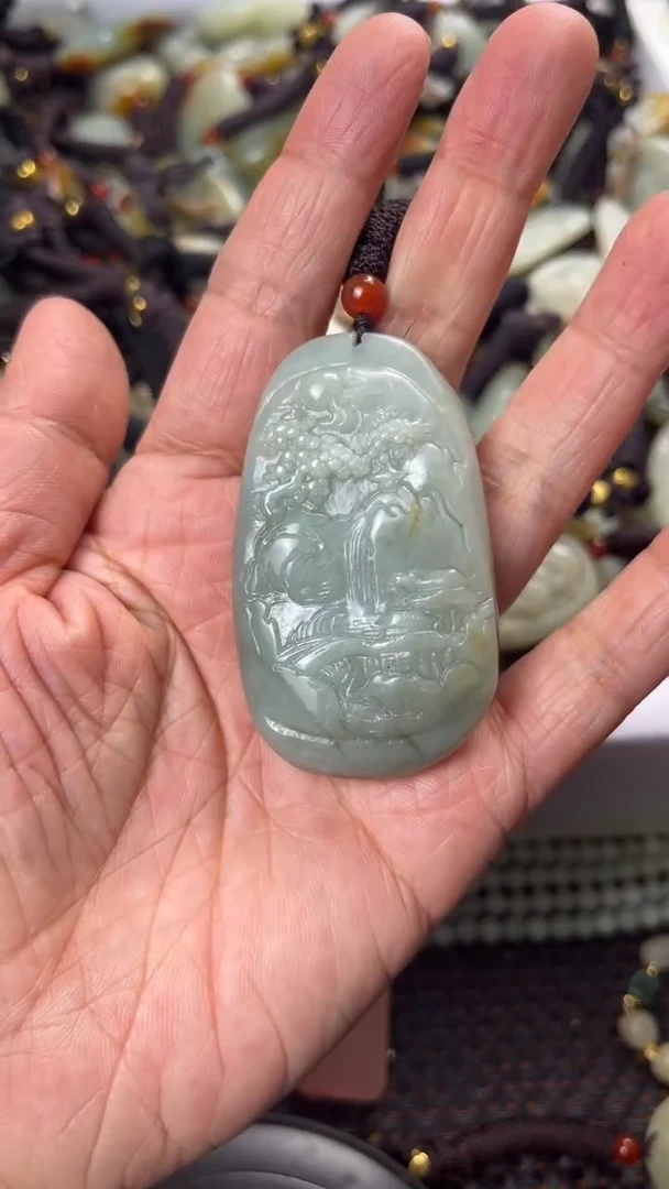 【闪购商品】和田玉颈饰未镶嵌多样性发货没有证书拍一发一有瑕