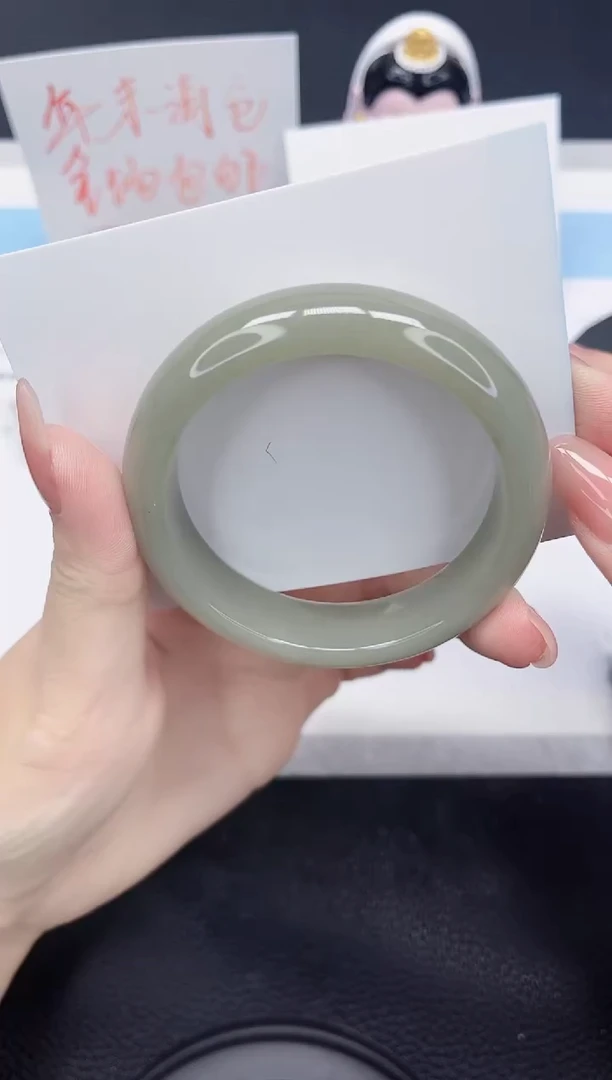 未镶嵌手镯石英质玉90-54.2