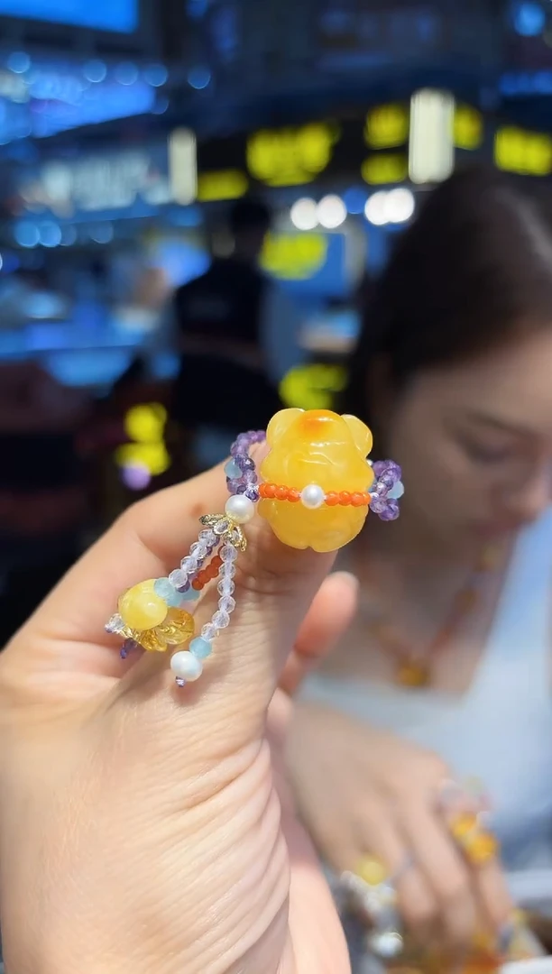 琥珀未镶嵌戒指?***?琥珀【  戒指  】多样性发一