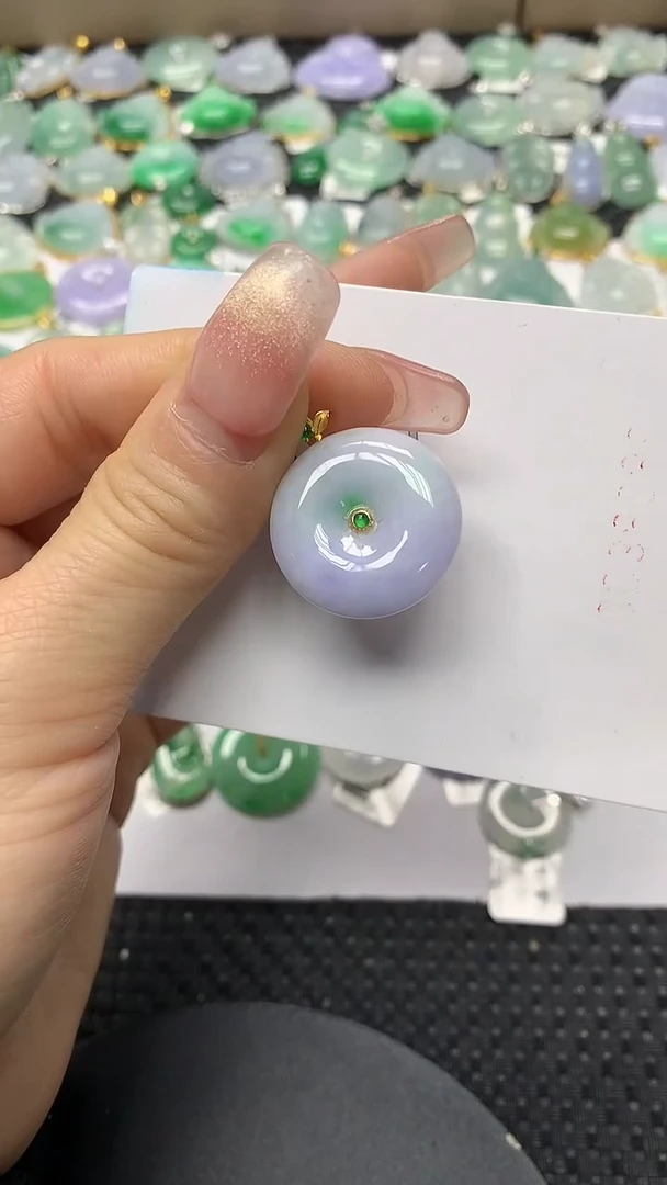 颈饰18K金镶嵌翡翠a货支持复检百元以上9元证书费自理