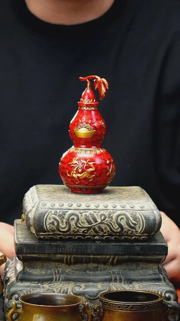红彩铜精工葫芦摆件1