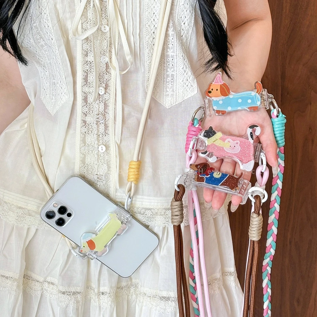 钛钢项链 可爱动物斜跨手机壳背夹便携式防摔背带挂绳春天毛衣链