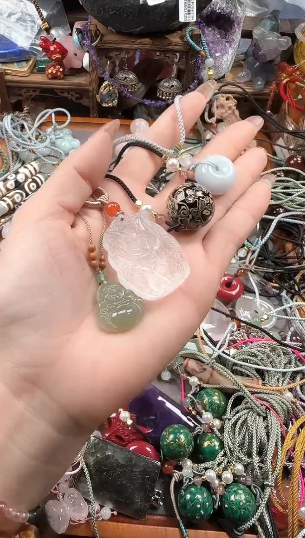 未镶嵌吊坠(赠链)玛瑙/玉髓一*葱56+4646