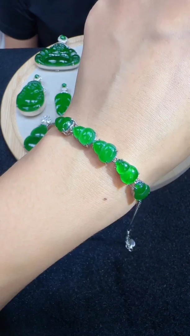 未镶嵌定制翡翠翡翠手链4