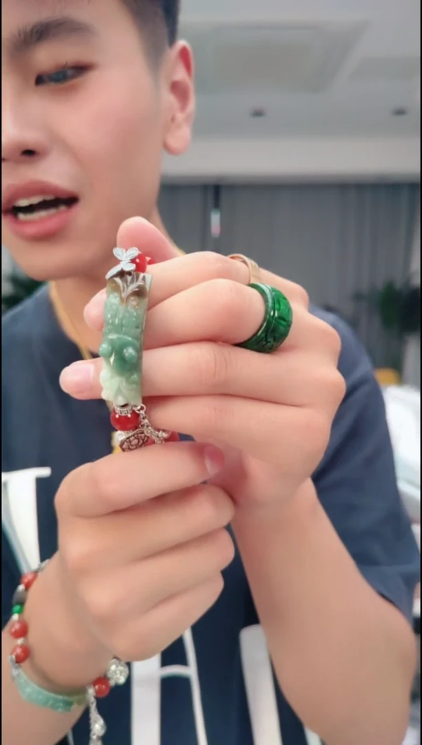 未镶嵌手链翡翠2589雕刻手串