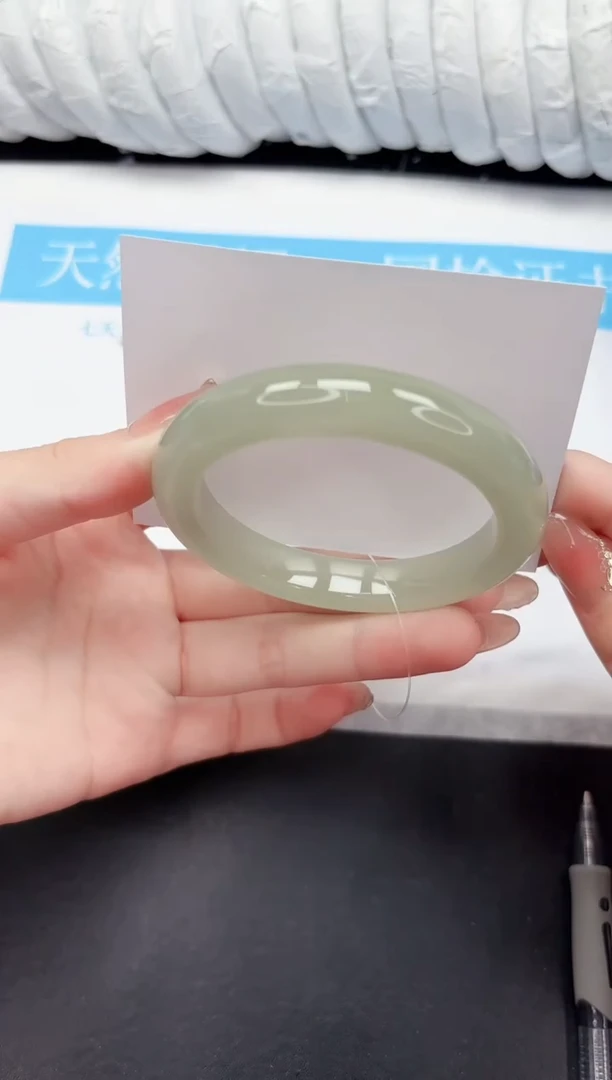 未镶嵌手镯石英质玉260-58.5D