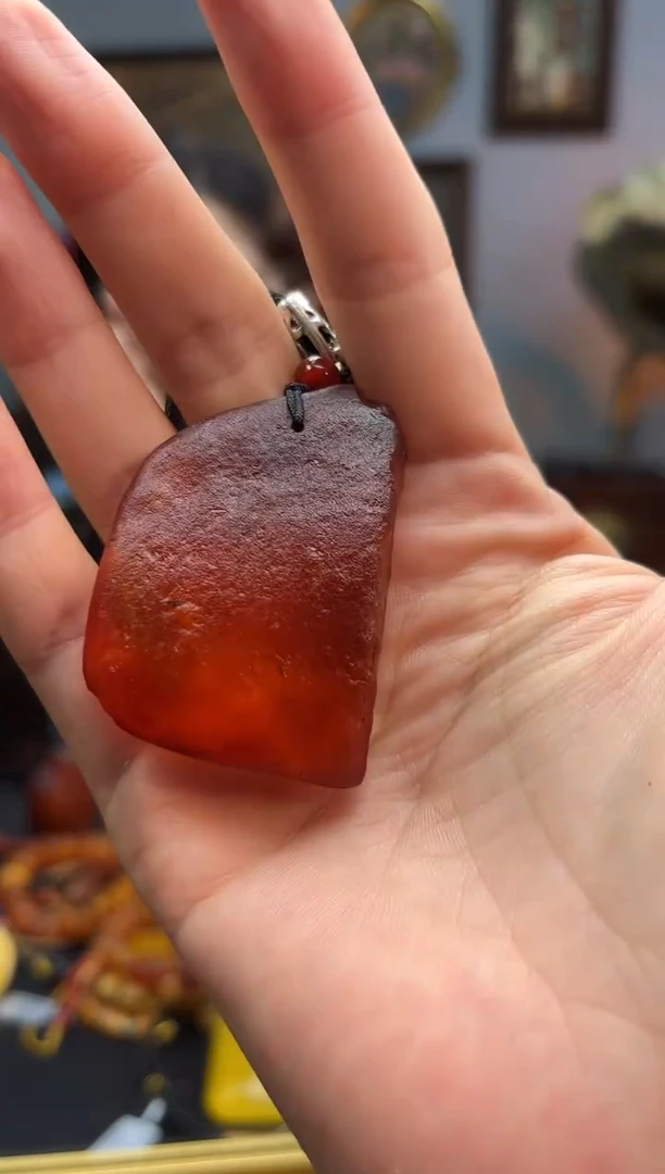 琥珀颈饰未镶嵌吊坠