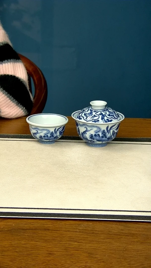 【闪购商品】青花鱼藻两件套------小压