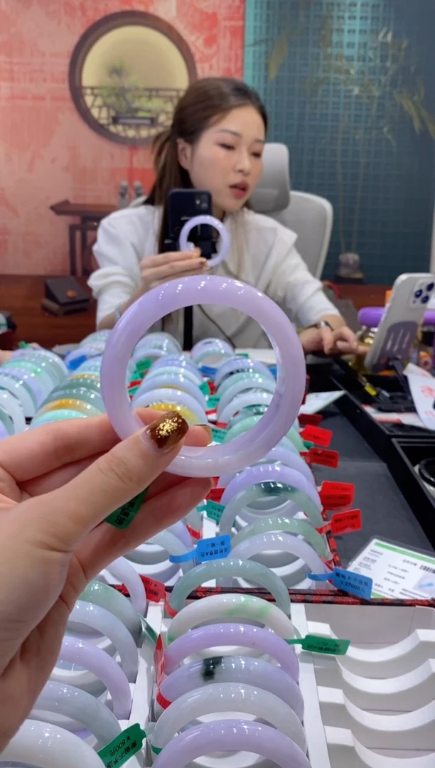 未镶嵌手镯翡翠?****獸0046228